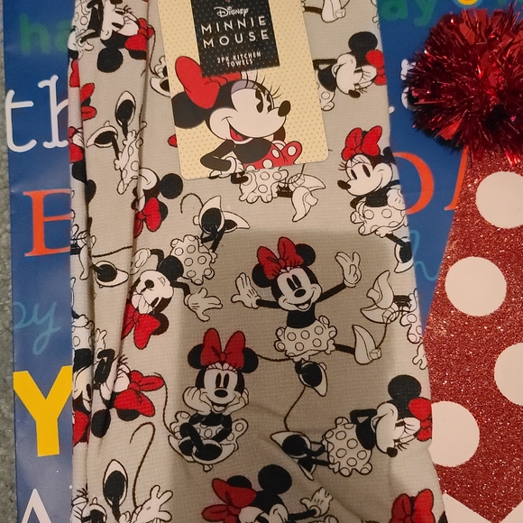 Minnie Mouse Kitchen Towels 2pk - Picture 3 of 4